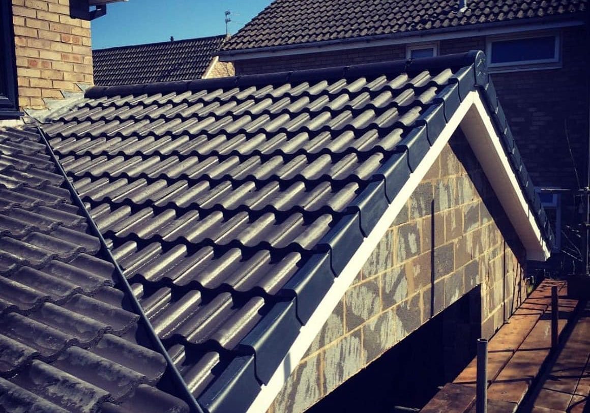 476357898_1159237456211489_8118072441535527332_n Home roof extension